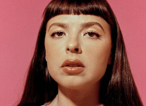 QUEM É JULIA MESTRE: CANTORA INDICADA AO LATIN GRAMMYS