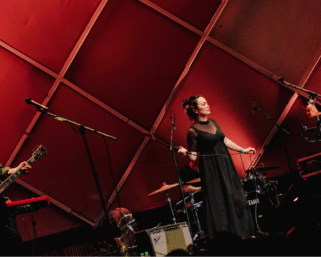 BANDA BÔA ENTREGA SHOW ENERGIZANTE EM SÃO PAULO