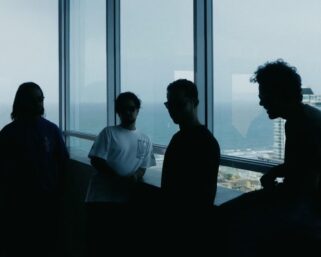 LAGUM CELEBRA A FORÇA DO AGORA EM SHOW MARCANTE EM SANTOS